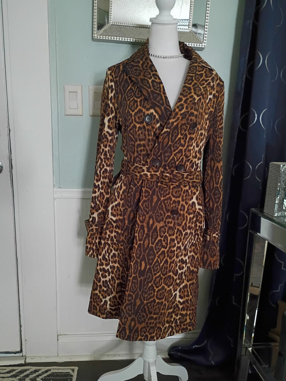 BCBGMaxAzria Leopard-Print Trench Coat in Brown and Black - Picture 3 of 16